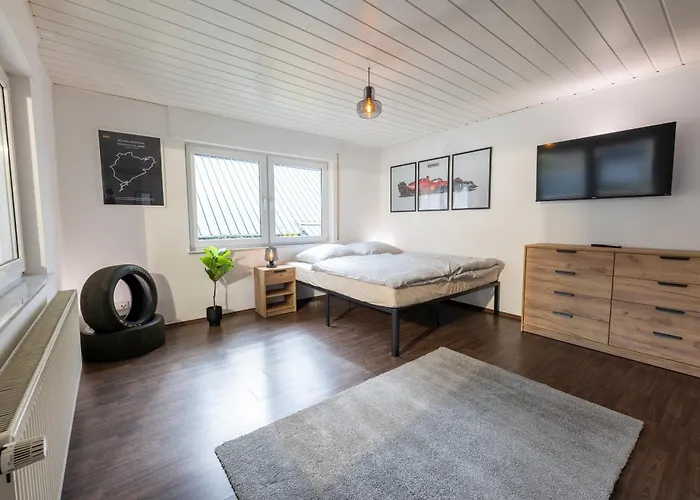 Апартаменты Pitlane-apartment Herresbach